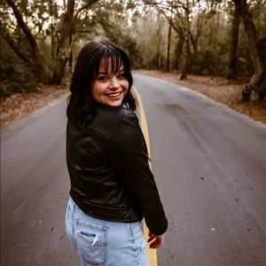 Meet your Posher, Megan